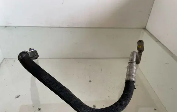Air conditioning (A/C) pipe/hose