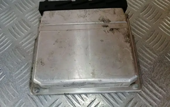 Volvo XC90 Engine control unit/module 08675760A 0261207712