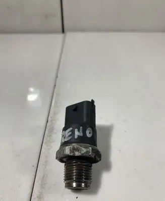 Fuel pressure sensor