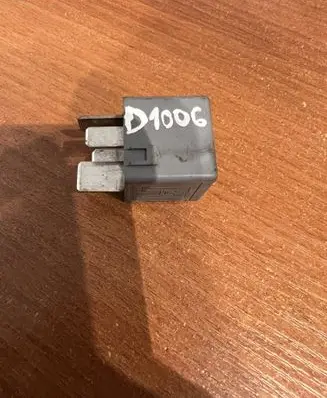 Mercedes-Benz A W169 Other relay A0025422619 D1006