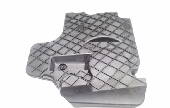 Mercedes-Benz E W212 Timing belt guard (cover) A6510101867