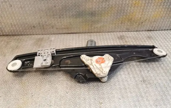 Mercedes-Benz E W211 Rear door window regulator with motor 2117300146