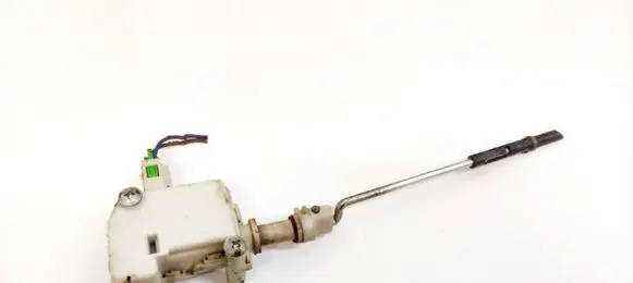 Volkswagen Golf IV Central locking motor 3B0959782
