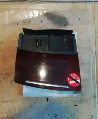 Ashtray (front)