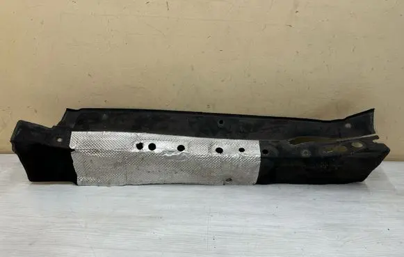 Audi A3 S3 8V Center/middle under tray cover 8V0863993D