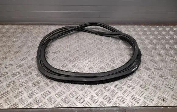 Audi Q7 4M Rubber seal rear door 