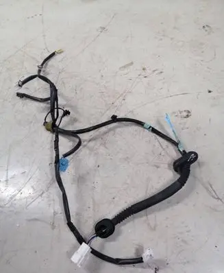 Subaru Forester SJ Rear door wiring loom 81822SG011