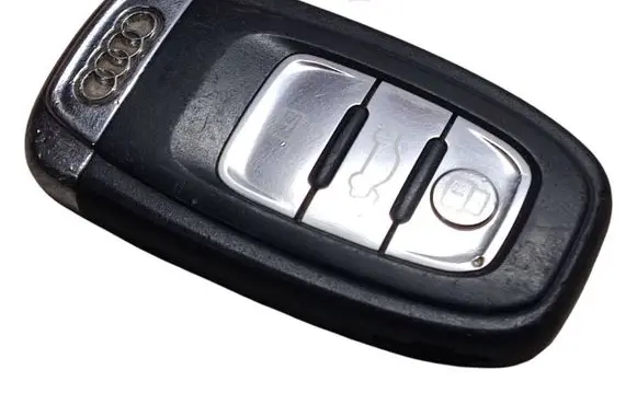 Audi A4 S4 B8 8K Ignition key/card 8T0959754D 5101807