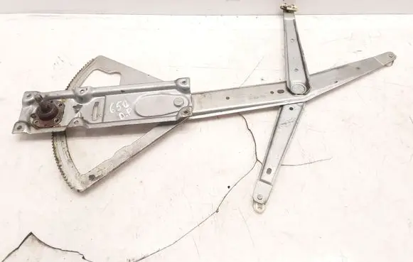 Opel Corsa B Front door manual window regulator 90388866