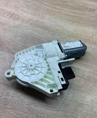 Audi Q7 4L Front door window regulator motor 4L0959802B