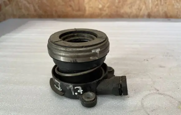 Opel Astra J clutch release bearing 