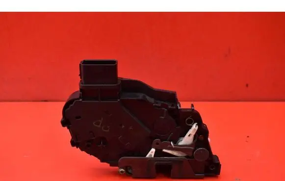 Ford Focus C-MAX Front door lock 3M5AR21812CK