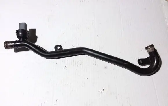 Audi A3 S3 A3 Sportback 8P Engine coolant pipe/hose 5N0121065