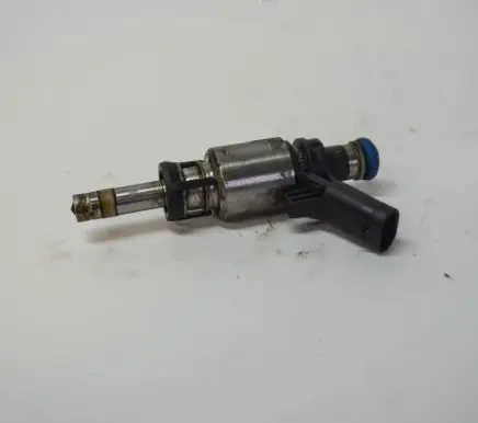 Audi A3 S3 8P Fuel injector 06H309036H