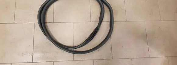 Dacia Sandero III Rubber seal rear door 