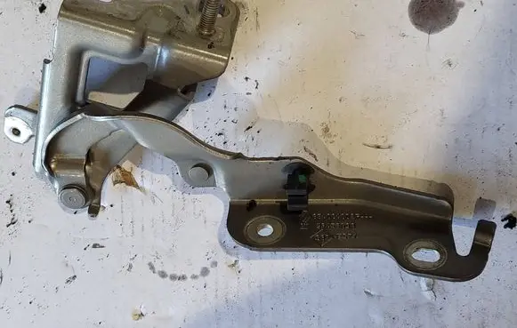 Renault Trafic III (X82) Engine bonnet/hood hinges 654004002R 93458898