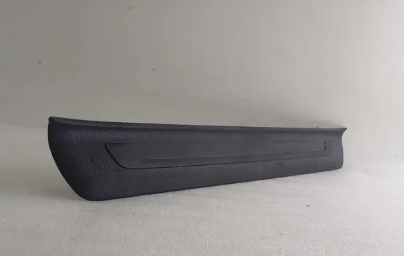 KIA Sportage Front sill trim cover 85874F1000