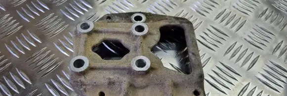 Mazda Xedos 9 A/C compressor mount bracket KFB2