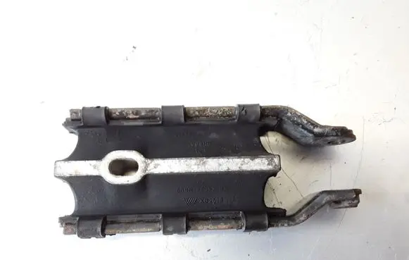 Volvo S60 Gearbox mount 8G9N6P082BA