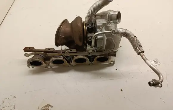 BMW 1 F40 Turbo 8683537