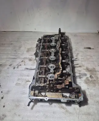 BMW 5 E60 E61 Engine head 7535325