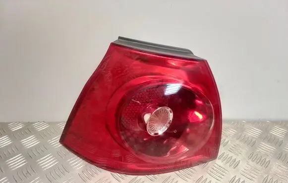 Volkswagen Golf V Rear/tail lights 1K6945095AA