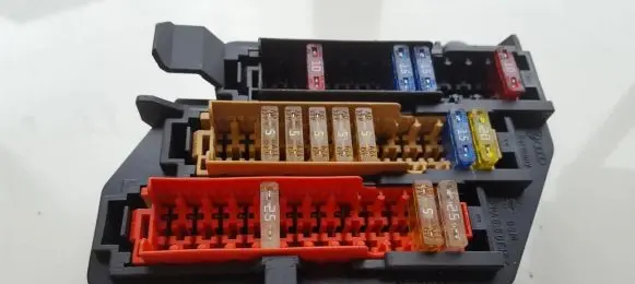 Audi A6 S6 C6 4F Fuse box set 4F2971845A