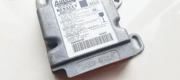 Renault Scenic I Airbag control unit/module 8200117652a 600639500