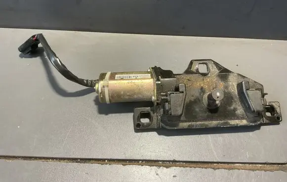 BMW 5 E60 E61 Tailgate/trunk/boot lift motor 7129931 07129931