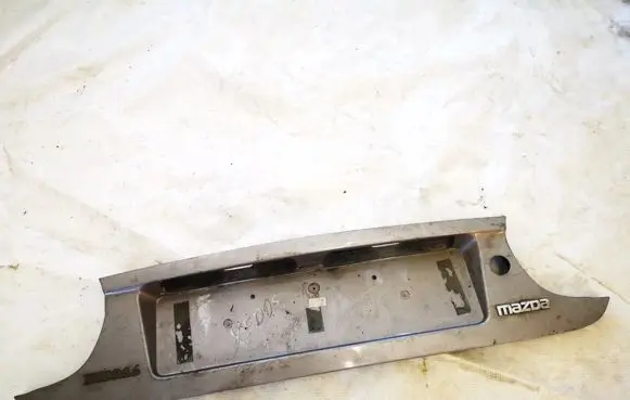 Mazda Xedos 6 Trunk door license plate light bar ca0150850