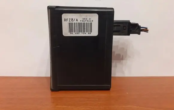 Peugeot 607 Door central lock control unit/module 4403 73672412