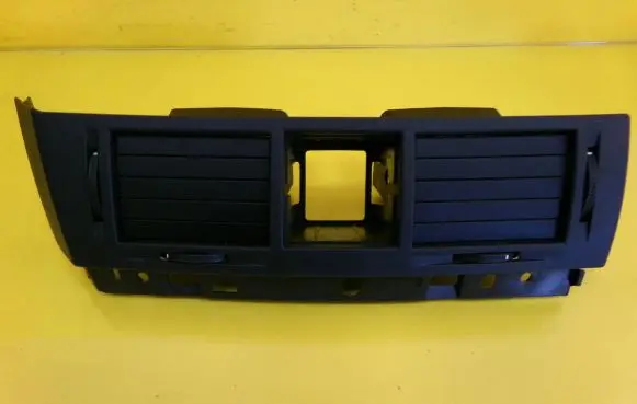 Opel Meriva A Dash center air vent grill 464652911