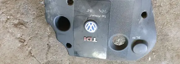 Volkswagen PASSAT B5 Engine cover (trim) NOCODE