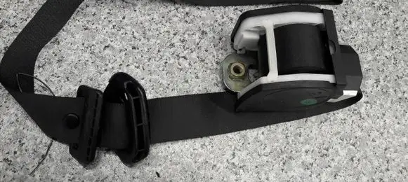 Ford Ka Front seatbelt