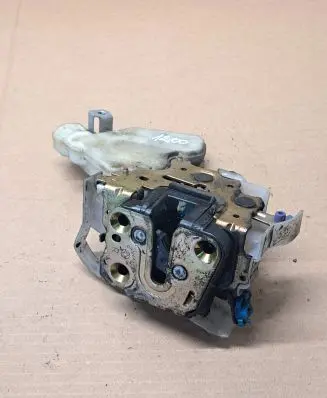 Nissan X-Trail T30 Front door lock 80552AA200 040526 89A910