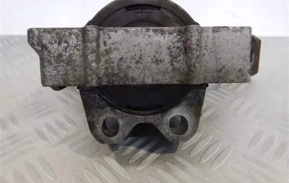 Mazda 3 Engine mount vacuum valve 