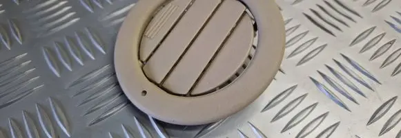 Ford Explorer Air vent grill in roof YC3H19893