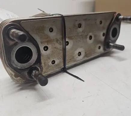 Engine oil radiator