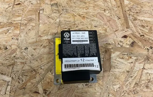 Volkswagen PASSAT B6 Airbag control unit/module 3C0909605J 391130 09H029S2521
