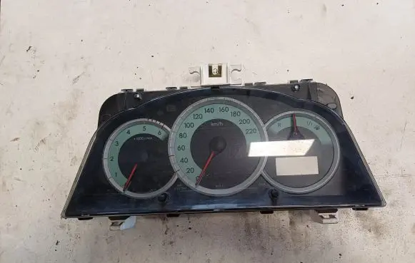 Toyota Corolla Verso AR10 Speedometer (instrument cluster) 838000F060L