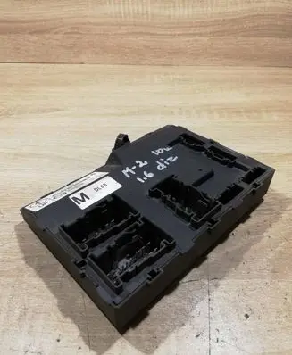 Mazda 2 SAM control unit DL4467560C F005V00959