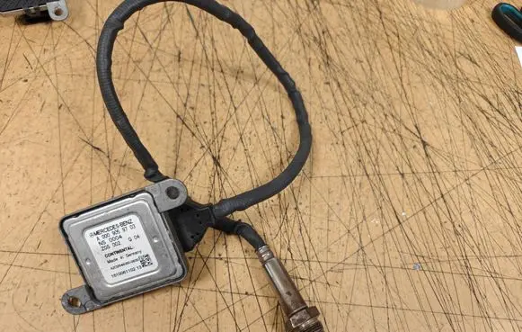 Mercedes-Benz E W213 Lambda probe sensor A0009059703