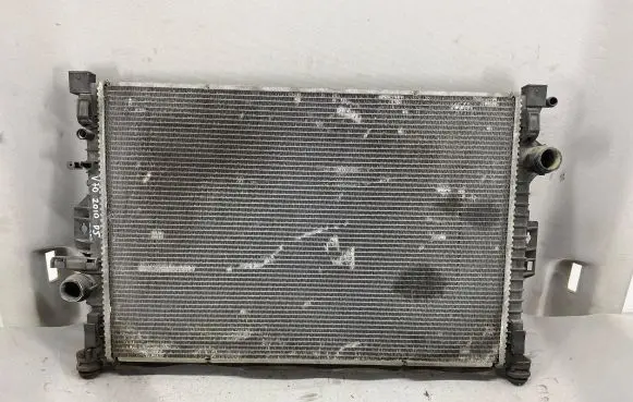 Volvo V70 Coolant radiator