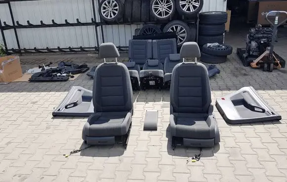 Volkswagen Touran II Seat set