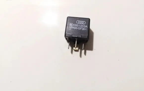 Audi A4 S4 B5 8D Other relay 8d0951253a