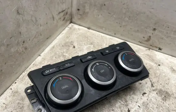 Mazda 6 Climate control unit GAP361190A