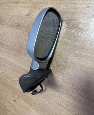 SsangYong Rexton Front door electric wing mirror 012180 012181 022180