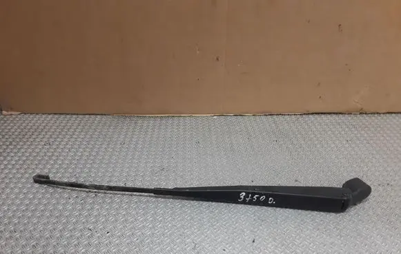 Nissan Terrano Front wiper blade arm