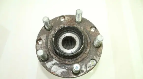 Subaru Forester SH Rear wheel hub spindle/knuckle 