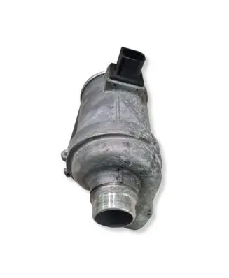 Volvo V40 Cross country Water pump 31368715 702702280